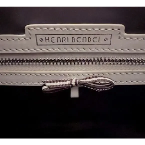 Henri Bendel Periwinkle Empire Tote EUC - Picture 9 of 14